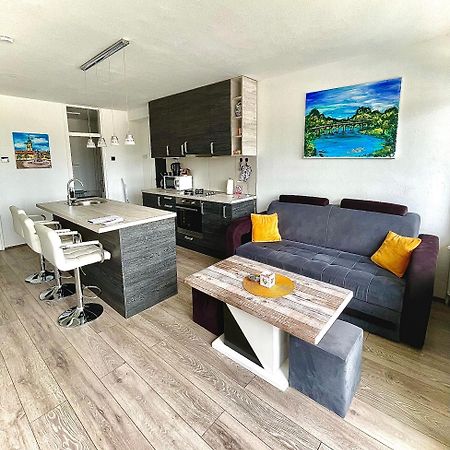 Treba Malo Odmorit - Self Check-In Option, Family Room, Ps4 Pro, Free Parking Karlovac Bagian luar foto